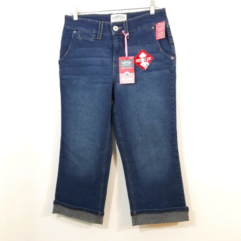 NWT Levis Slimming Best Friend jeans crop pants 10